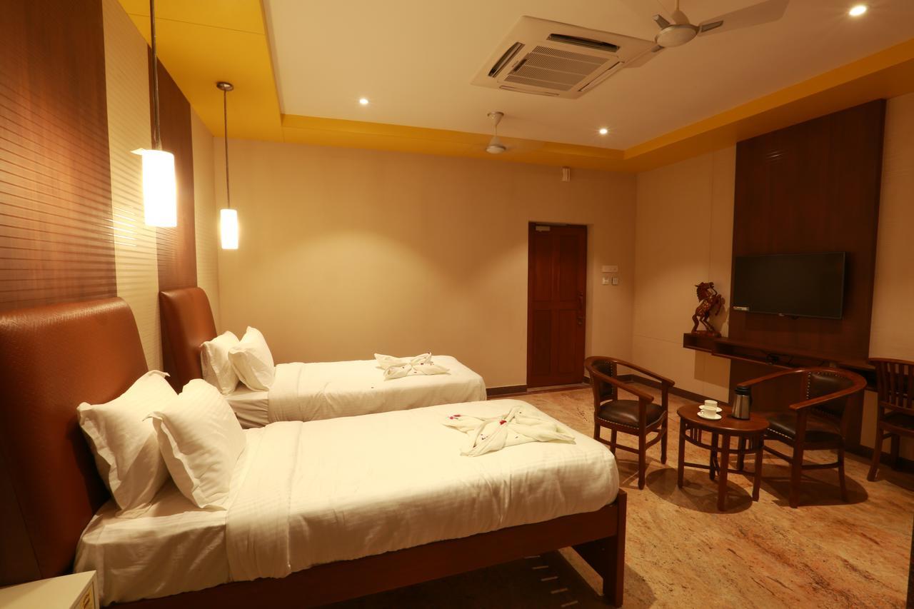 Mayapuri Amira Kumbakonam Extérieur photo