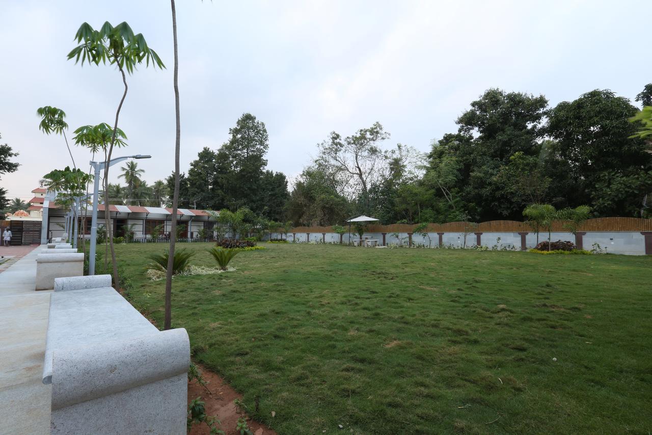 Mayapuri Amira Kumbakonam Extérieur photo