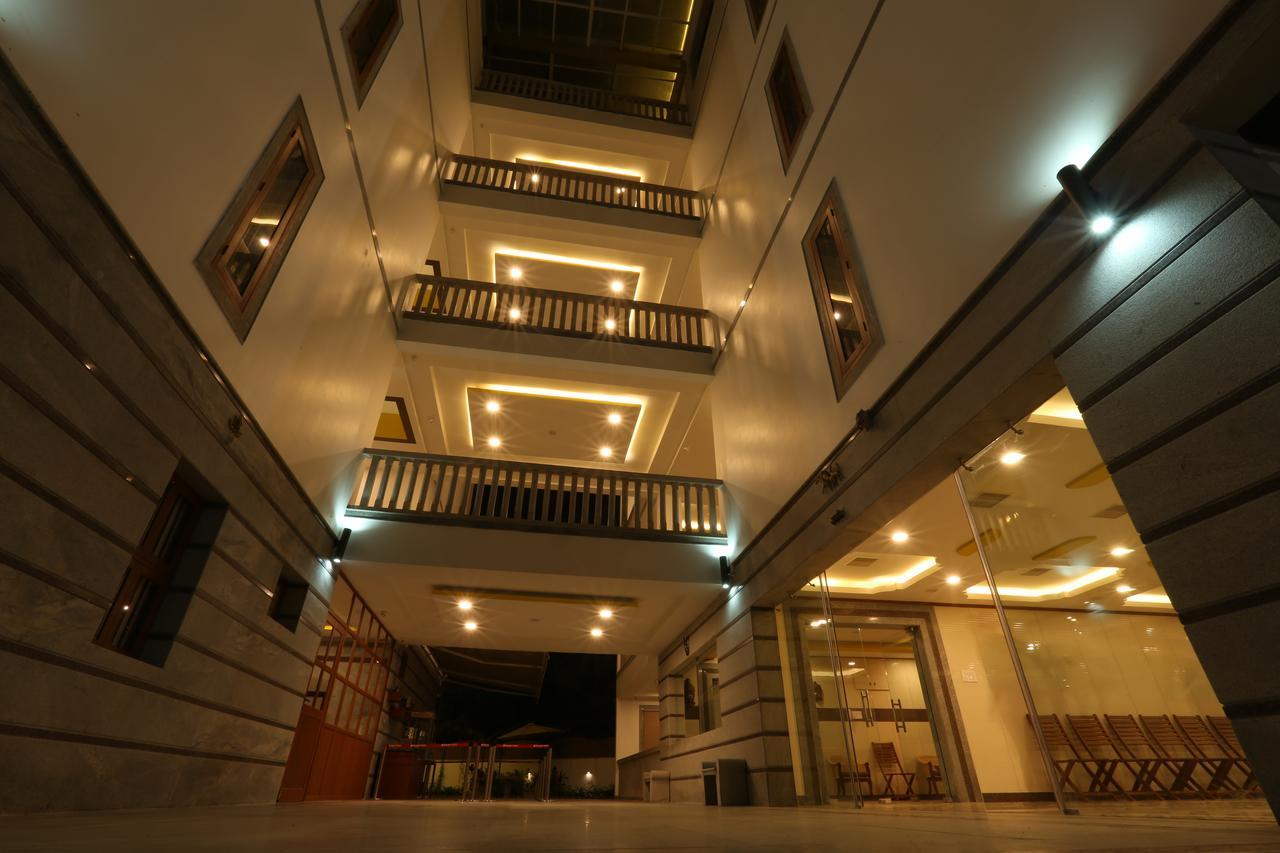 Mayapuri Amira Kumbakonam Extérieur photo